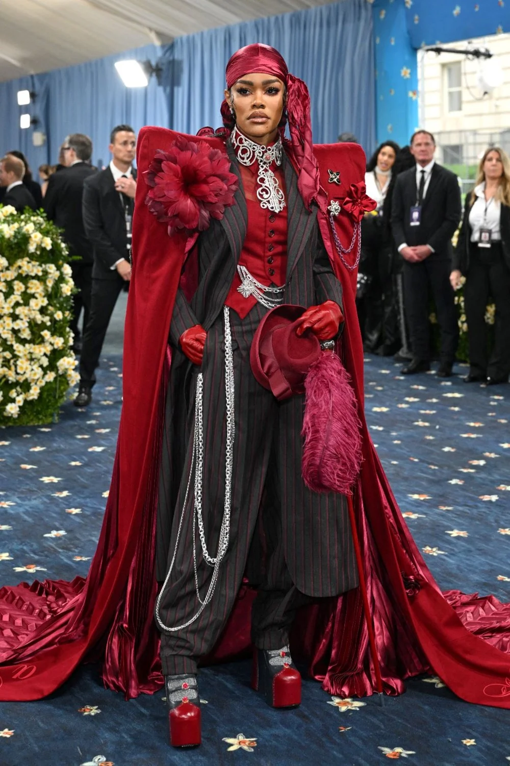 Met Gala kırmızı halısı | Yılın moda  olayında Rihanna yine hamile! - 13