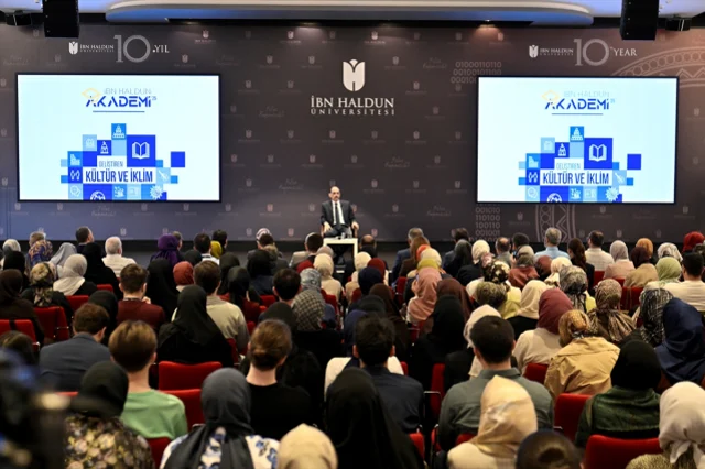 MİT Başkanı Kalın: Tarihin akışını suyun kenarında izleyen değil, şekillendiren bir Türkiye var